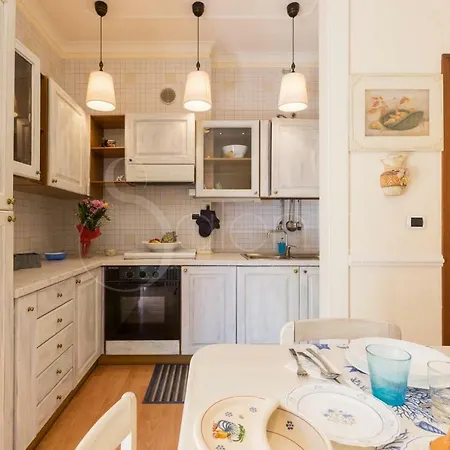 Intimo Ed Accogliente Apartment *
